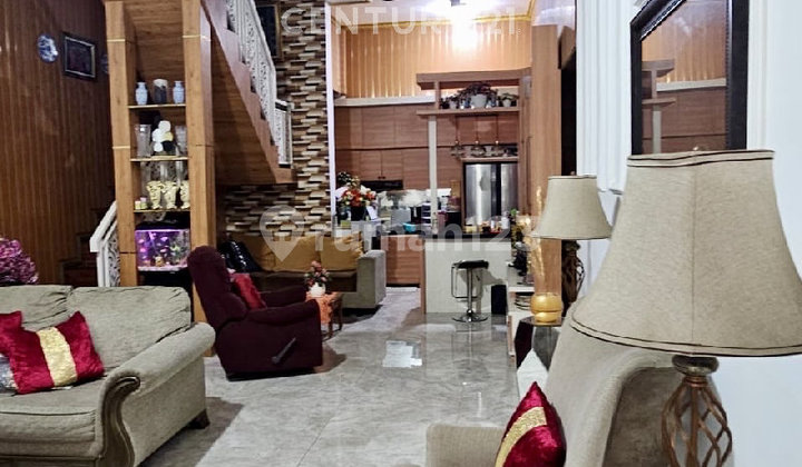 Large House Quiet Environment In Dukuh, East Jakarta 2