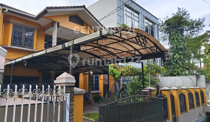 Rumah Besar Asri Di Jambore Cibubur, Jakarta Timur Rumah Besar Asri Di Jambore Cibubur, Jakarta Timur
