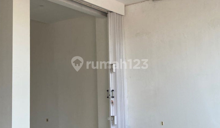 Ruko Bagus Pinggir Jalan Lokasi Strategis Ciracas Jakarta Timur