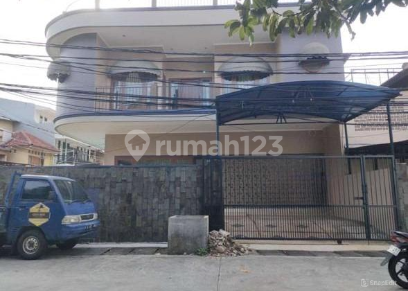 Disewakan Rumah Hoek 2lt Luas 15x20m Kelapa Gading Jakarta Utara
