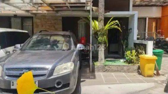 Rumah 2 Lantai Bagus Furnished di Prv, Bandung 2