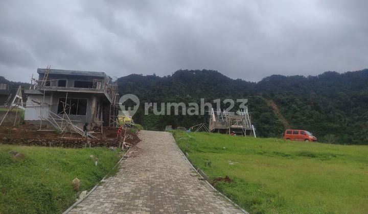 Tanah SHM Pinggir Jalan View Danau Gunung Lokasi Strategis