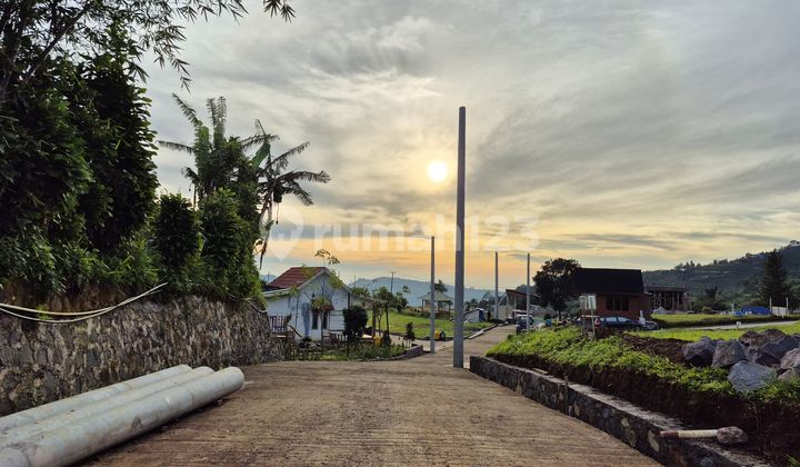 Tanah SHM Nempel Jalan Dekat Villa Khayangan