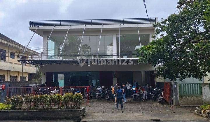 Disewakan Ruko 2 Lantai Dengan Halaman Yg Luas 1