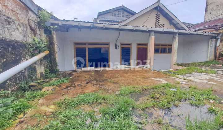 Rumah Klasik di Babakan Pasar Bogor Tengah Dekat Surya Kencana