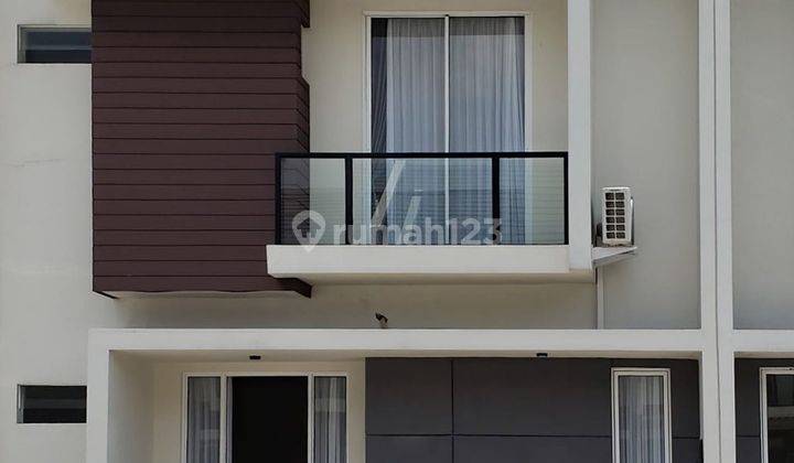 RUMAH STRATEGIS AKSES TOL DI CENTRAL PARK JUANDA TYPE EATON 1