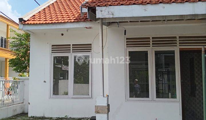 DISEWAKAN RUMAH DI SEMOLOWARU TIMUR 1