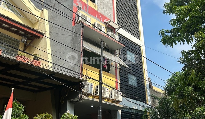 Rumah Kos Aktif dan Strategis, Dekat Kampus di Semolowaru Indah 2 Rumah Kos Aktif dan Strategis, Dekat Kampus di Semolowaru Indah 2