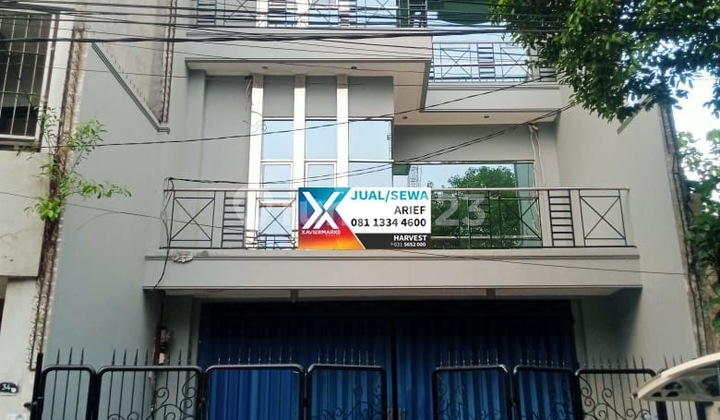 For Rent: 5-Story Shop House in Genteng Besar For Rent: 5-Story Shop House in Genteng Besar