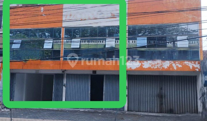 FOR SALE 2-STORY SHOPHOUSE IN A STRATEGIC AREA ON JL.RAYA A.YANI. MALANG CITY FOR SALE 2-STORY SHOPHOUSE IN A STRATEGIC AREA ON JL.RAYA A.YANI. MALANG CITY