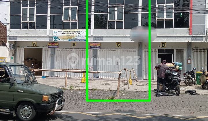 DI SEWAKAN RUKO JL RAYA AMPELDENTO
