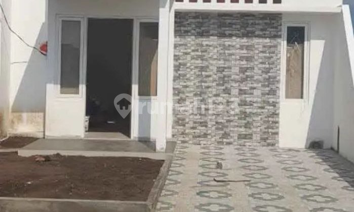 JUAL RUMAH BANGUNAN BARU. JL. PELABUHAN KAMAL GG BARU SUKUN BAKALAN KRAJAN KOTA MALANG
