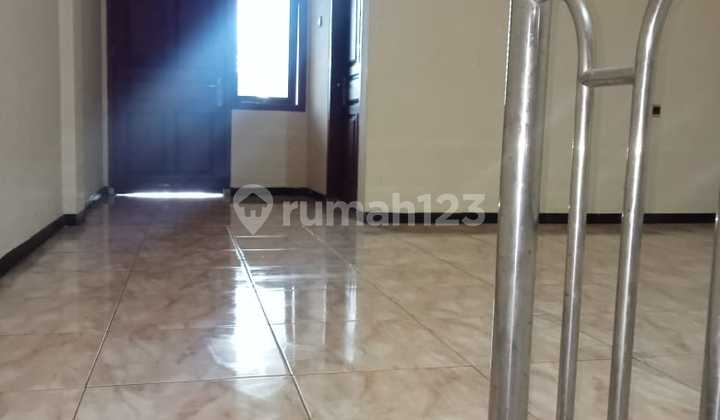 FOR RENT: ZERO STREET-FACING SHOP HOUSE