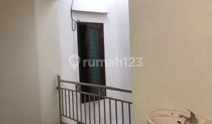 QUICK SALE 2-STORY HOUSE SINGHASARI RESIDENCE SINGOSARI MALANG 2