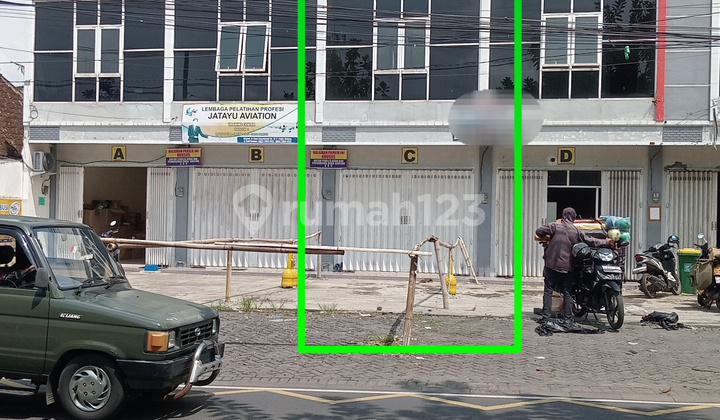 FOR SALE SHOPHOUSE ON AMPELDENTO MAIN ROAD, BUILDING C