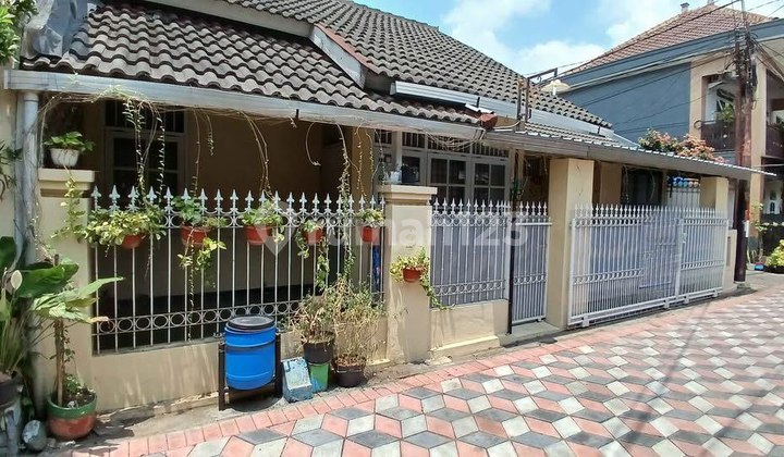 HOUSE FOR SALE ON DANAU SEMAYANG STREET, SAWOJAJAR, MALANG HOUSE FOR SALE ON DANAU SEMAYANG STREET, SAWOJAJAR, MALANG