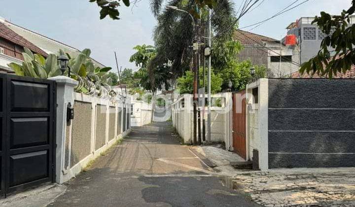 Dijual di Bawah NJOP Rumah Luas di Kemang Timur  2