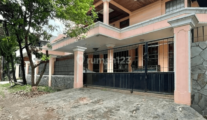 Dijual Rumah Mewah 2 Lantai di Hoek di Pejaten Pasar Minggu 1