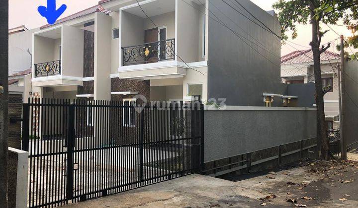 Rumah Nyaman Siap Huni 2 Lantai di Kav. Ui Sektor Barat, Depok 2