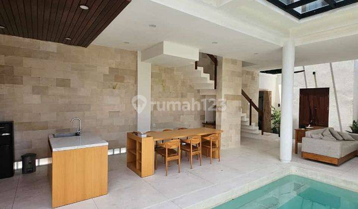 Villa Modern 2 Lantai Di Seminyak 2