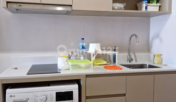 Apartemen Menara Jakarta 1 Kamar Tidur Furnished Bagus