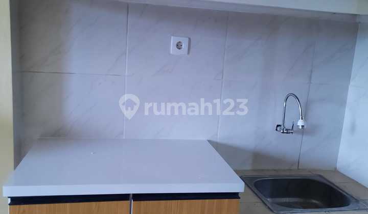 Dijual Apartemen Studio Maple Park Semi Furnished Bagus 2