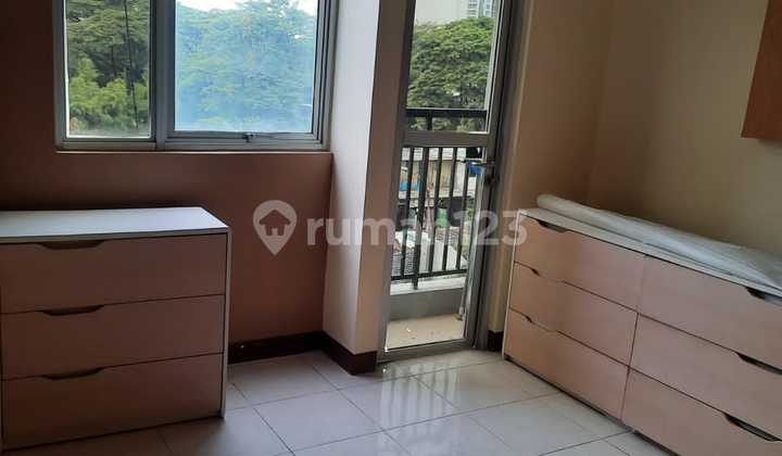 Dijual Apartemen Studio Maple Park Semi Furnished Bagus