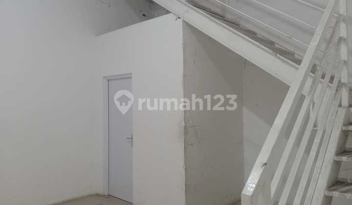 2-story linked shophouse ready for use, spacious and strategically located in South Tambun. 2-story linked shophouse ready for use, spacious and strategically located in South Tambun.