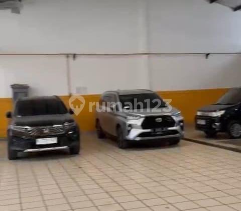Ruang Usaha luas 1500 m2 ex showroom di jl siliwangi narogong Bekasi 1
