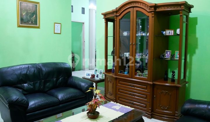 Rumah 2 lantai siap huni strategis di taman malaka duren sawit jakarta timur 2