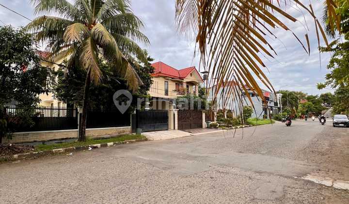 Rumah bagus luas jual 3,8 M disewa 80 jt/thn di Cikunir Bekasi 2