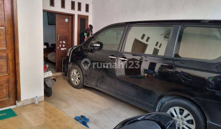 Rumah 2 Lantai Bagus Siap Huni Luas SHM di Perumnas 1 Bekasi 1