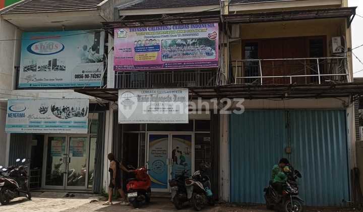 Two-story ready-to-use strategic shop house on H Naman Street, East Jakarta. 2