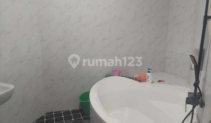 2-story house ready for occupancy, strategic location in Pekayon Jaya, Bekasi. 2