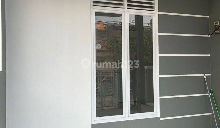 Rumah hook bagus siap huni di perumahan Raflesia Pdk Gede Bekasi 2