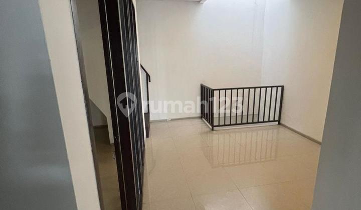 Rumah 2 Lantai Minimalis Siap Huni di Cluster Golden City Bekasi Utara 2