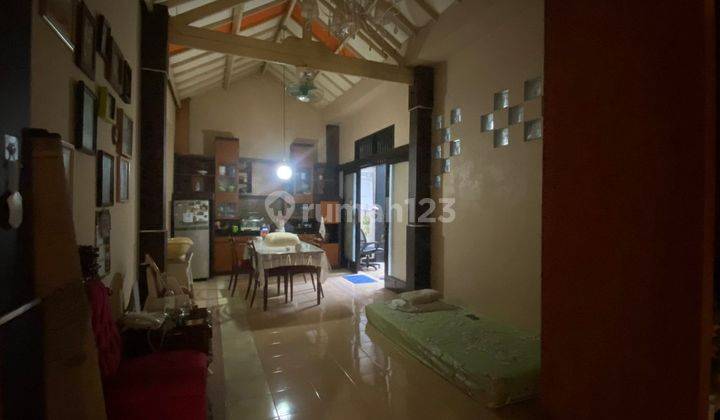 Rumah 2 Lantai Bagus Furnished 4.2 M SHM di Kemang Pratama Bekasi 2