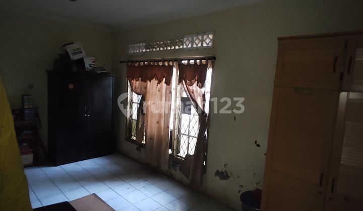 Spacious, ready-to-occupy, strategic house in Pondok Pekayon Indah, Bekasi. 2