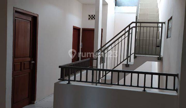 Rumah 2 Lantai Bagus Semi Furnished SHM di Jaka Setia Bekasi 2