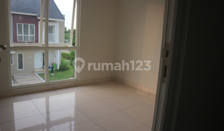 Rumah 2 lantai minimalis siap huni di summarecon karawang 2