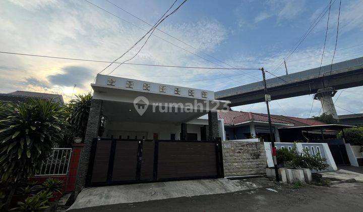 Rumah 2 Lantai Bagus Cantik SHM di Perumahan Taman Galaxy Bekasi 1