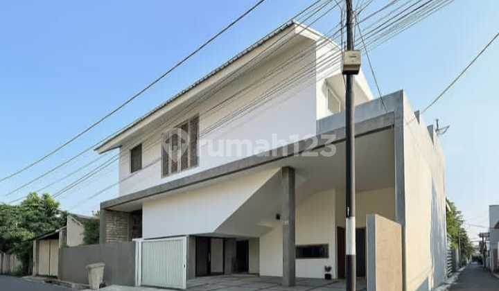 Rumah Kokoh Bagus 2,Lantai Siap Huni di Pulomas Jakarta Timur Rumah Kokoh Bagus 2,Lantai Siap Huni di Pulomas Jakarta Timur