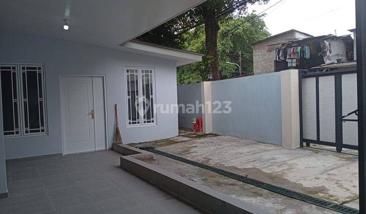 Rumah Full Renovasi strategis di Bendungan Hilir Jakarta Pusat 2