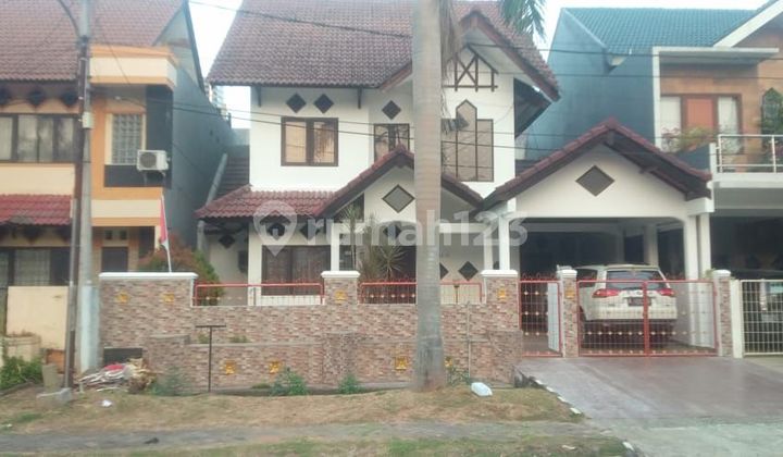Rumah cantik 2 lt siap huni strategis di Kemang pratama Bekasi Rumah cantik 2 lt siap huni strategis di Kemang pratama Bekasi
