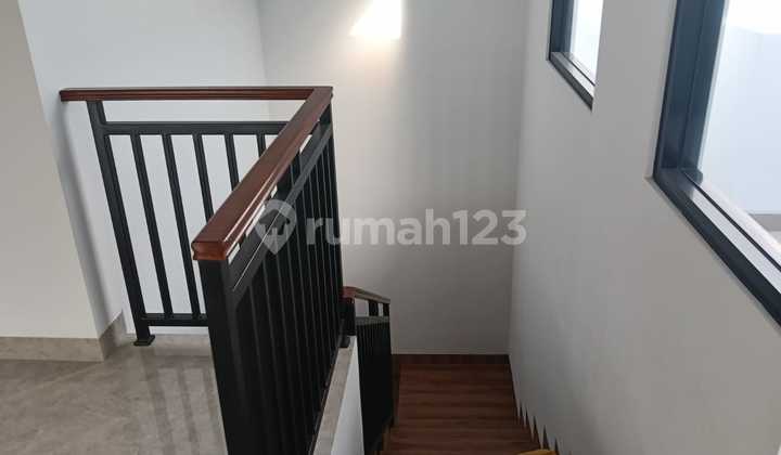 Dijual Rumah Bagus Banyak Bonus di Bsd Kencana Loka 2