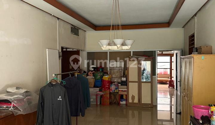 ******** Fatmawati House Area 702 m² South Jakarta