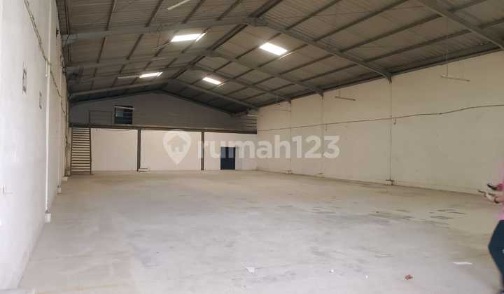 Warehouse Rental.900m2.airport.ready