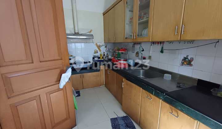 For rent. House in Pluit, North Jakarta.