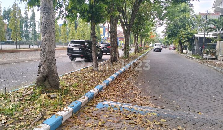 Ready-to-Occupy House Zero Boulevard Street Puri Indah Sidoarjo