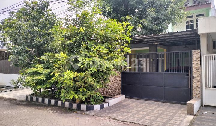 Rumah 1,5 Lantai Rungkut Menanggal Harapan Surabaya
